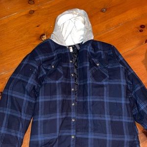 Wrangler authentic long sleeve quilted lined flannel jacket